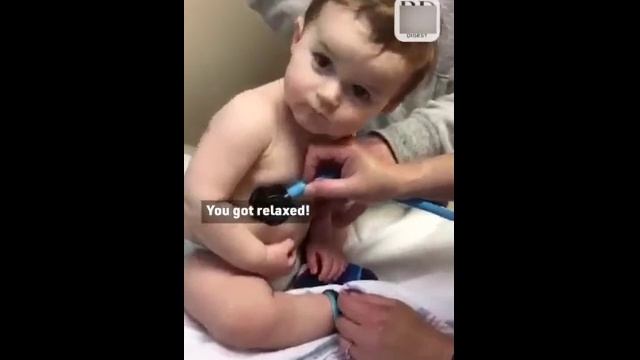 Мальчик на приёме обнял доктора