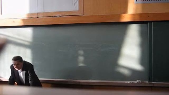 А.А. Зализняк Начало лекции 11 декабря 2010-г. МГУ