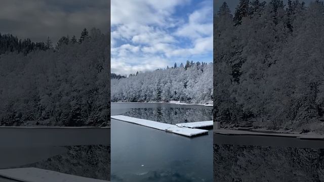 🌲 Россия

Начало зимней сказки в Экопарке "Южный Байкал".