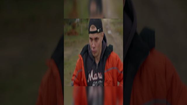 Брат не хочет брать Евгена погулять