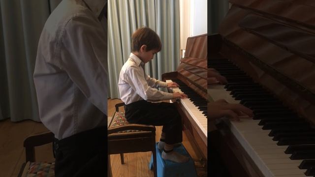 Ивашков Гоша 7 лет. Майкапар «Маленький командир» Педагог Анастасия Борщ