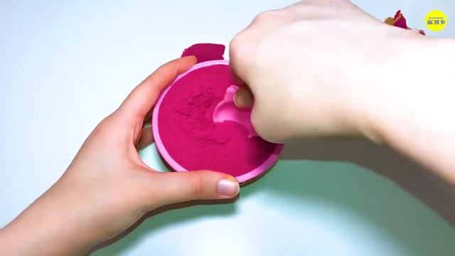 РАЗНОЦВЕТНЫЕ Смайлики из КИНЕТИЧЕСКОГО ПЕСКА Учить Цвета МАША И МЕДВЕДЬ Сказочный Патруль ЛУНТИК