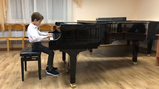Ивашкова Гоша 8 лет И.С.Бах «Маленькая прелюдия До мажор» Педагог Анастасия Борщ