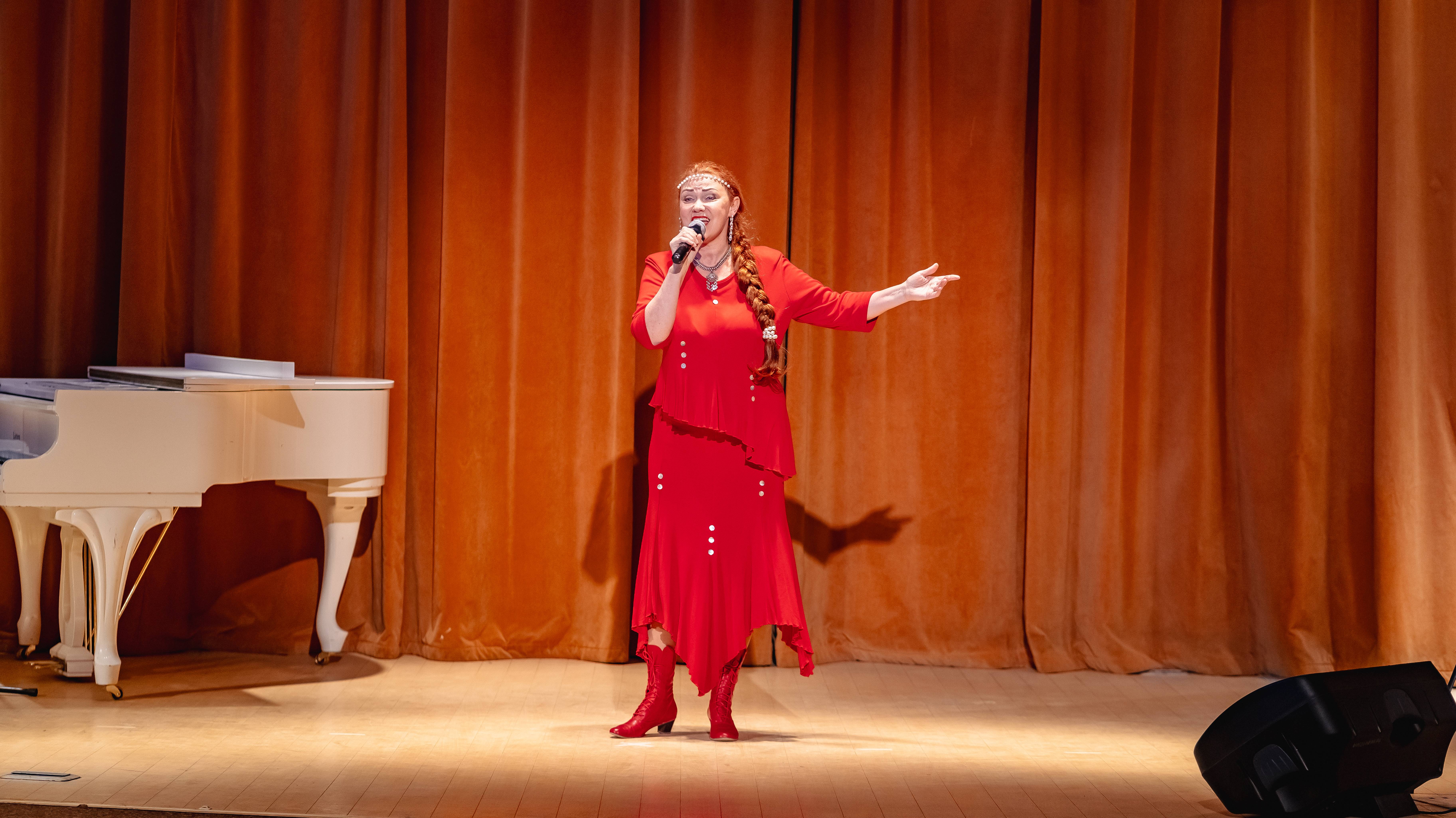 Маргарита Смирнова - выступление на вечере "Малиновый звон" (памяти А.Поперечного)