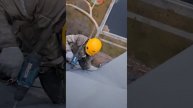 работа промышленного альпинист она небоскрёбе в санкт-петербурге