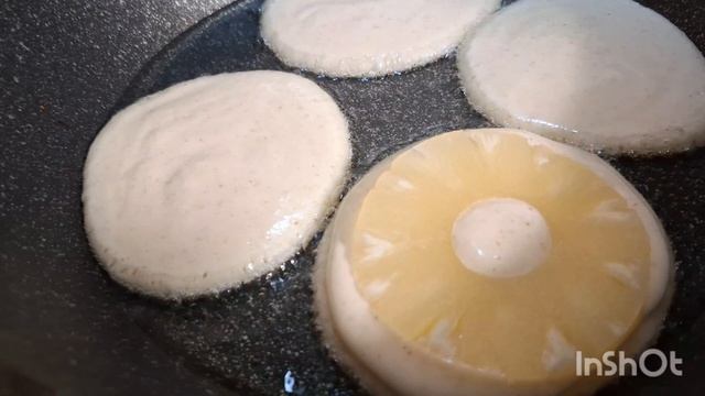 Оладьи, как мини-пирожные, кружочками ананаса #оладьи