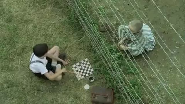 Мальчик в полосатой пижаме (2008)
