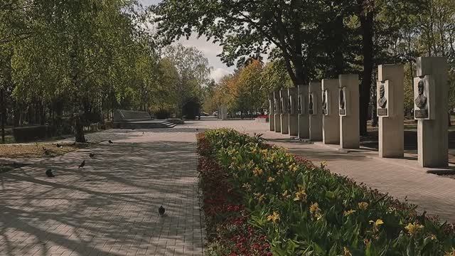 Памятник погибшим землякам. Сквер в Ставрополе.