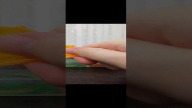 Как сделать из ризинок маленький листик???!