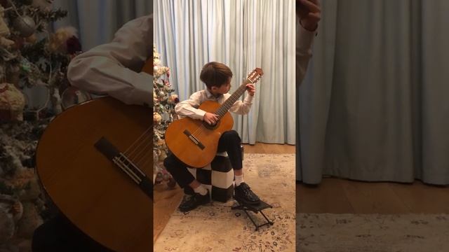 Ивашков Гоша 7 лет В.Гетце «Северный танец»