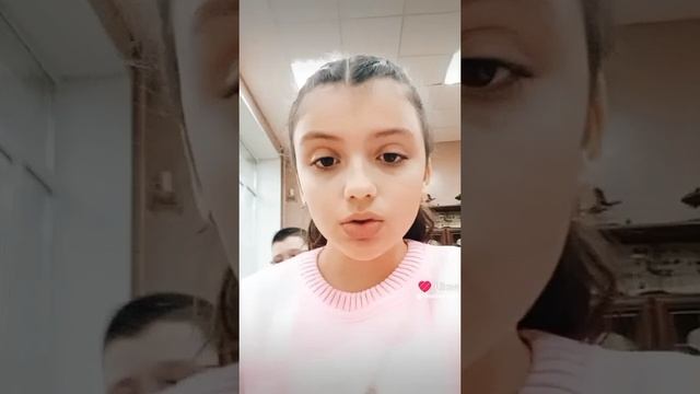 в школе