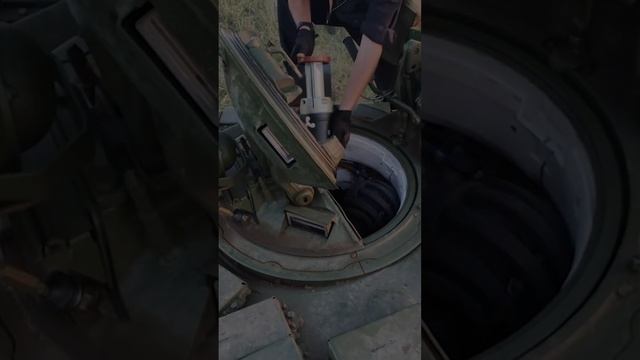 танкисты зарядились и уехали