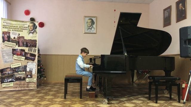 Ивашков Георгий 7 лет «Маленький командир» С.Майкапар Педагог А.Борщ