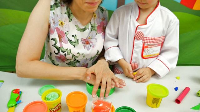 Весёлая Кухня с Даником - Готовим из Плей До фрукты и ягоды для Свинки Пеппы. Fruits for Peppa PIg