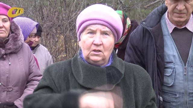 ЖИТЕЛИ ДЕРЕВНИ КЛИШИНО ЖЕЛЕЗНОГОРСКОГО РАЙОНА ПОЖАЛОВАЛИСЬ НА ОТСУТСТВИЕ ДОРОГИ К КЛАДБИЩУ