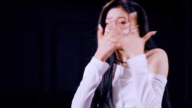 tripleS(트리플에스) 'Rolex' Official Performance (SeoYeon, JooBin, HaYeon, Sullin Ver.)