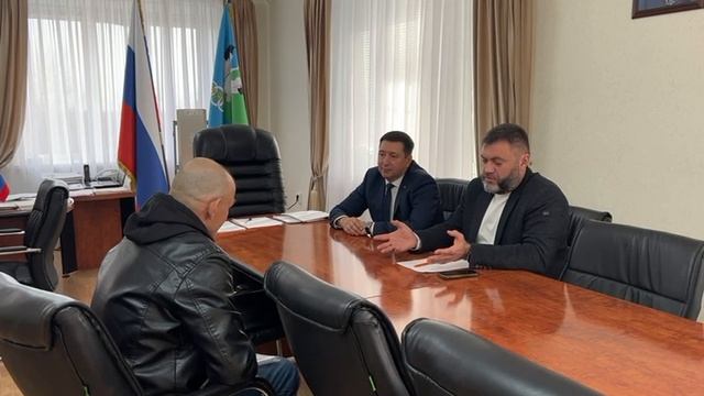 Прием граждан в Омутинском муниципальном районе, депутат Александр Федорович Чепик