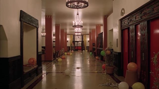 Фанатские теории про Сияние, которые меняют всё