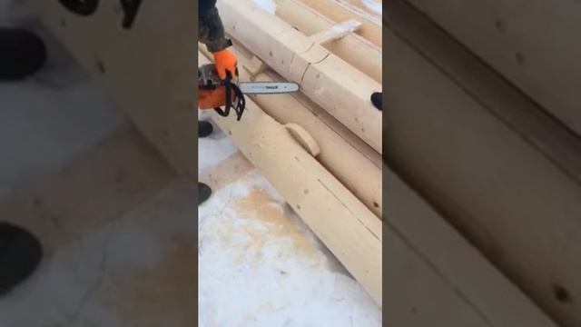 Запиливаем чашку бревна вручную