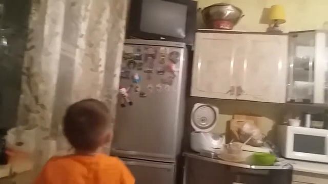 Бутылка воды. ЧЕЛЛЕНДЖ. ВЫЗОВ ПРИНЯТ.