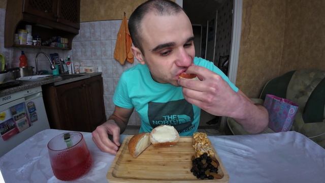 МУКБАНГ НАРЕЗКИ ЛУЧШЕЕ - НАГГЕТСЫ С СЫРОМ / ЯИЧНИЦА / ГРЕЧКА / РИС / MUKBANG АСМР 20. 11. 2024