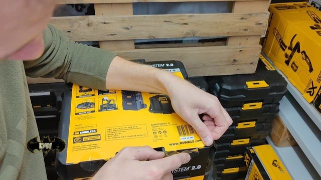 Ящики с сюрпризом от DeWALT Toughsystem 2.0