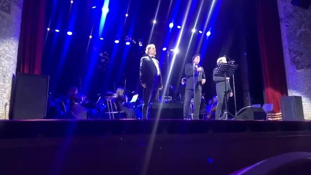 Концерт в ДК Калинина”The Italian tenors”песня Cinema paradiso