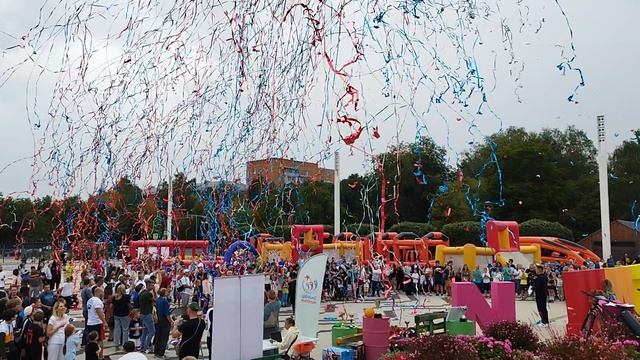 Триколор. Серпантин. Стадиум-шот