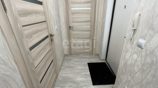 3921716