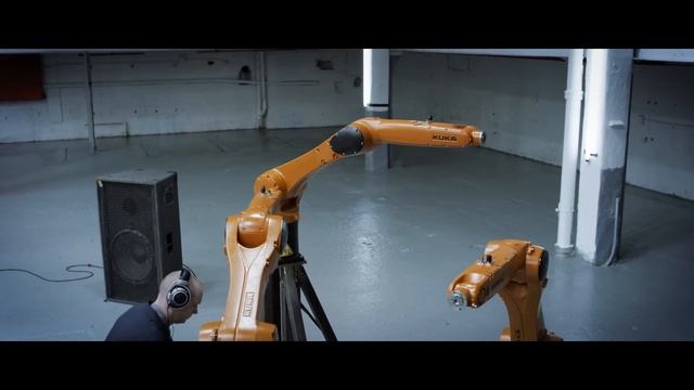 AUTOMATICA - Robots Vs. Music - Nigel Stanford (1080p)