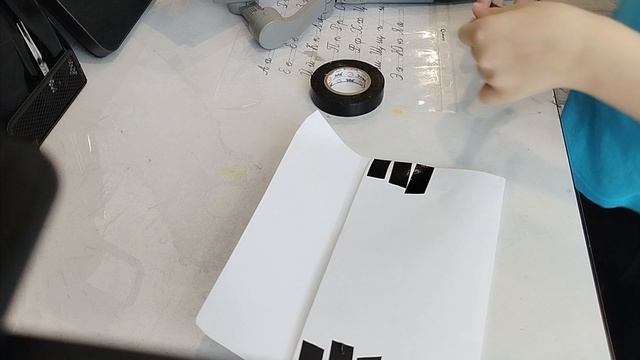 Как сделать из бумаги конверт без клея