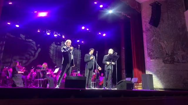 Концерт в ДК Калинина”The romantic Italian tenors“ Песня Besame Mucho