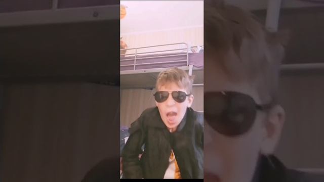 Он его догнал