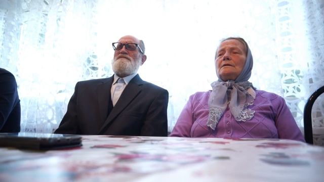 1Кор.15:57 поют Тикуновы Александр Н. и Вера Р. из Цахкадзора, Армения