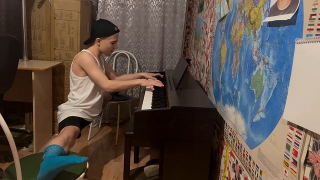 Пацан сделал невозможное | Sing for the moment (креативное исполнение)