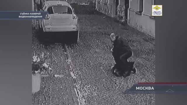 В центре столицы задержан подозреваемый в разбойном нападении на девушку