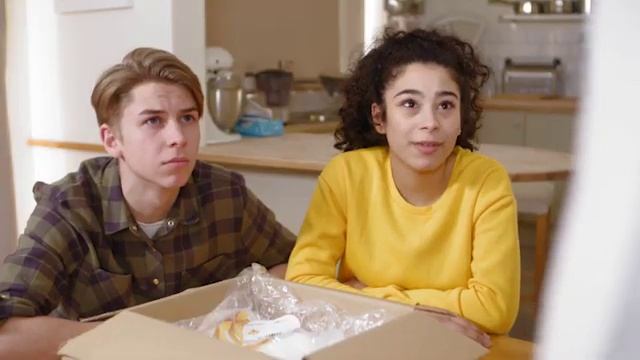 Go Getter 4 Unit 7 Lesson 7.2 They're made of cotton (part 2)