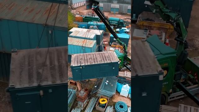 Грузим бытовки через кабину 😱 #кмудляначинающих #malinkakran #манипулятор