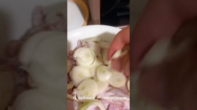 Самый вкусный маринад для шашлыка  ссылку полного видео под видео #shortsvideo #food #birds #food