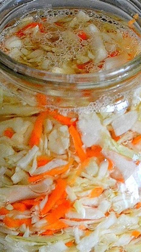 Квашеную капусту любят все на Руси...