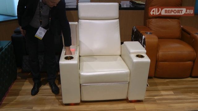 CEDIA 2017: Кинотеатральные кресла Moovia