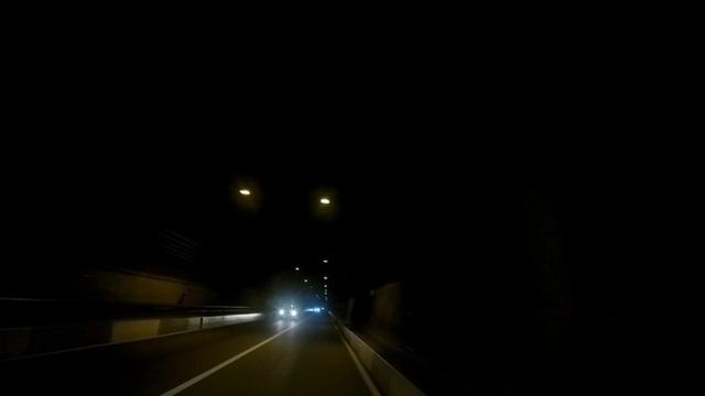 Гимринский тоннель - самый длинный на территории России 4303 метра.