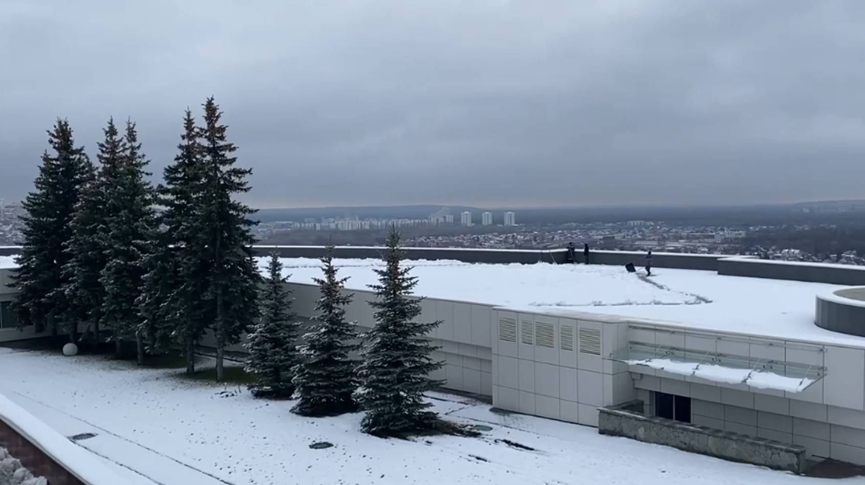 Уфа. Прилетели на соревнования по фехтованию!