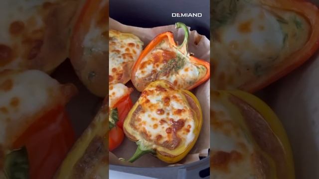 Жульен в перцах и куриные шашлычки в аэрогриле Demiand 🐔