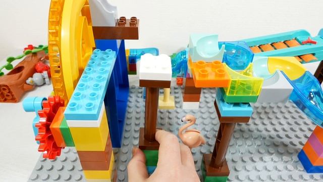 Конструктор ЛЕГО ☆  Marble Run ASMR ВЕСЕЛЫЙ АТРАКЦИОН - Колесный подъемник иметаллоф
