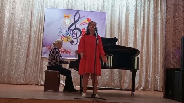Итальянская песня "Счастливая", перевод А.Ефременкова, исполняет Шерстяченко Алёна