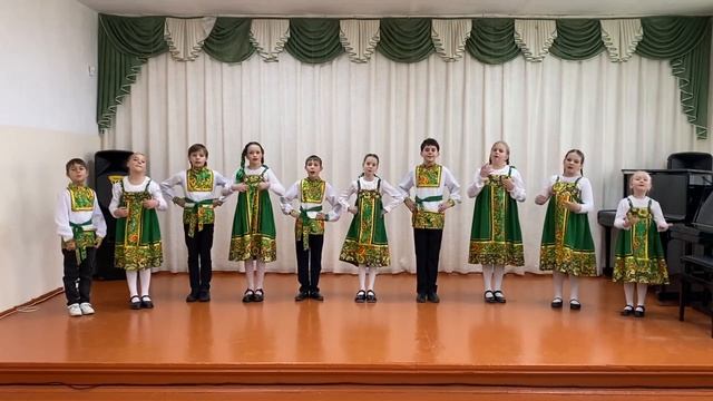 г.Семикаракорск - Фольклорный ансамбль "Калина" - "Эх, казачата"