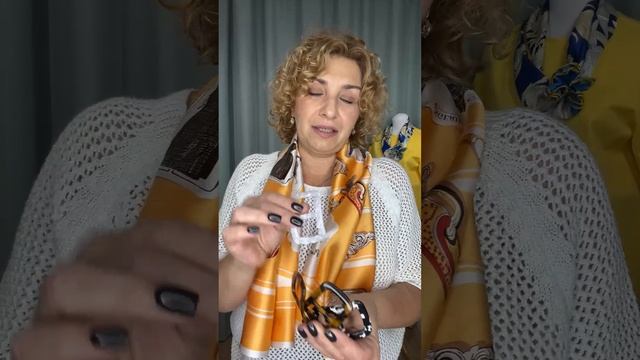 💁♀️ Для тех, у кого есть пряжки для платков, и кто любит асимметрию в образе