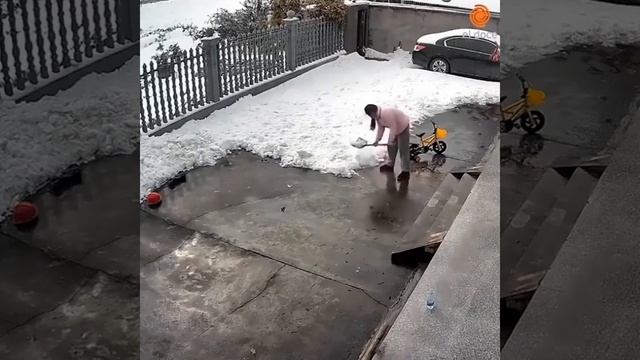 Даже не знаю смеяться или плакать