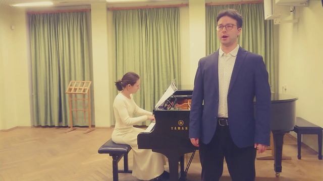 Макс Румский поёт Верди - Ingemisco из Реквиема